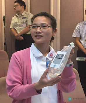 NFC電子紙醫療卡結合針劑注射管理系統，增加病人給藥安全，成為全國首先使用電子紙在醫療服務場域的創新應用。