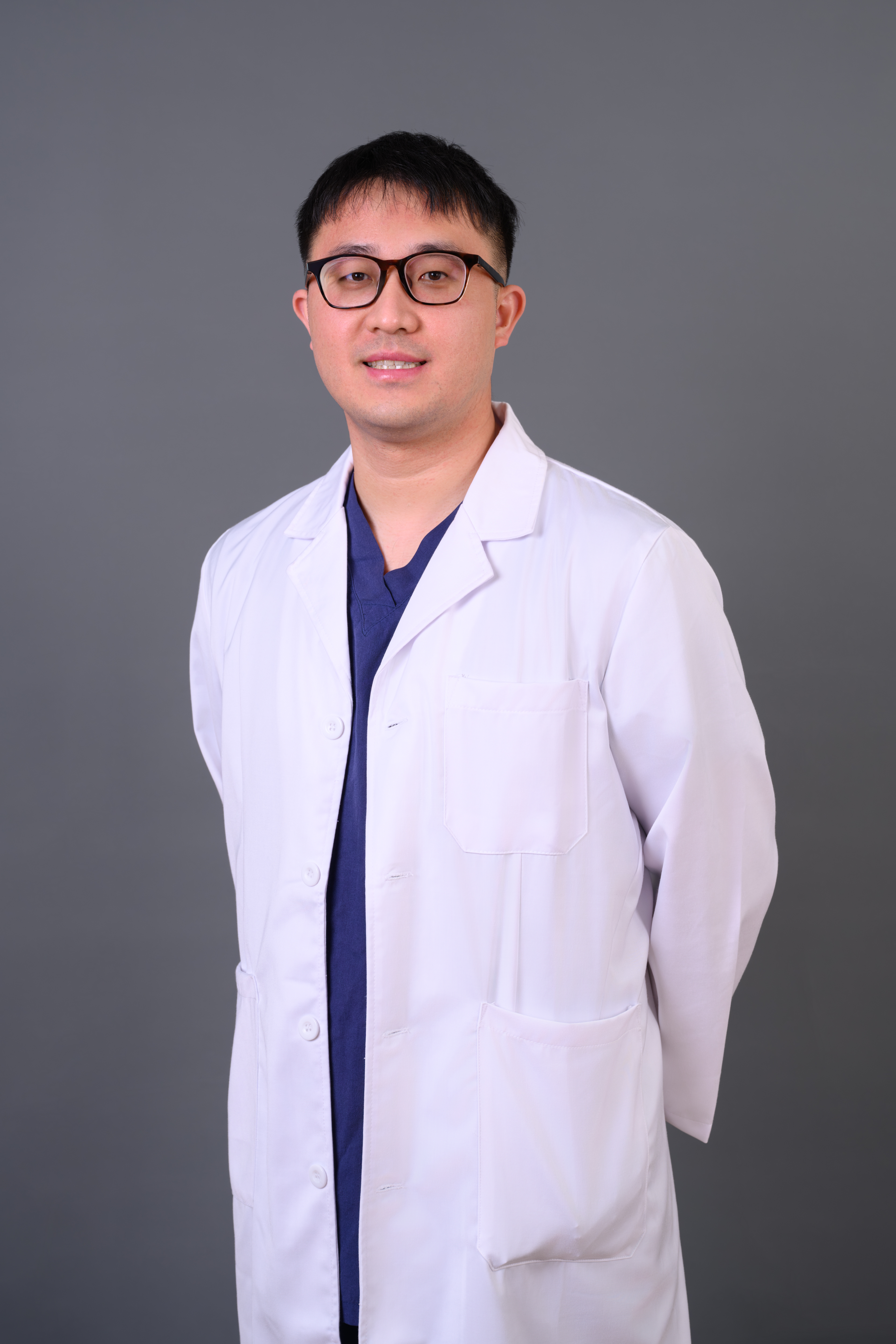 新進主治醫師-洪浚嚴醫師