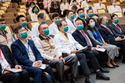 2021臺中榮民總醫院國際醫學研討會，輔導會馮主任委員親臨開幕